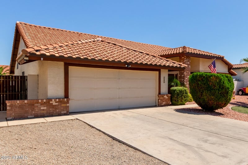1966 Belmont Dr, Tempe, AZ 85284