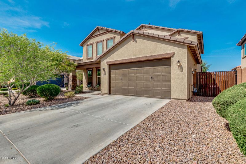 1966 E Hazeltine Way, Gilbert, AZ 85298