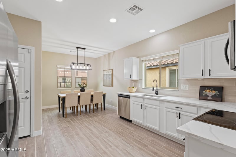 19667 260th Ln, Buckeye, AZ 85396