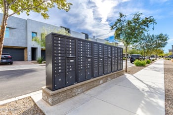 1970 Desert Hollow Dr, Phoenix, AZ 85085