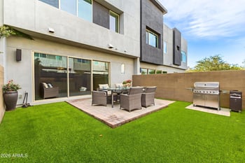 1970 Desert Hollow Dr, Phoenix, AZ 85085