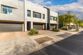 1970 W Desert Hollow Dr, Phoenix, AZ 85085