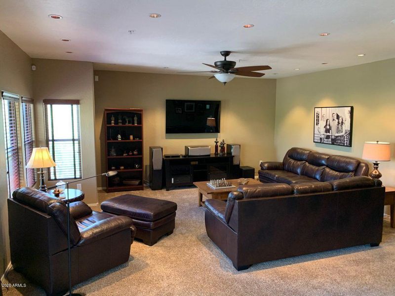 19700 N 76th St #2052, Scottsdale, AZ 85255