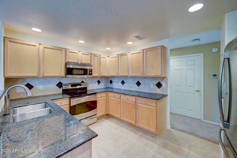 19700 76th St #2070, Scottsdale, AZ 85255