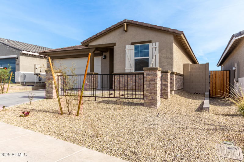 1971 241st Dr, Buckeye, AZ 85326