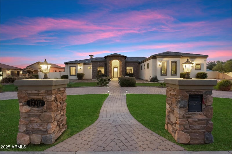 19717 Country Meadows Dr, Queen Creek, AZ 85142