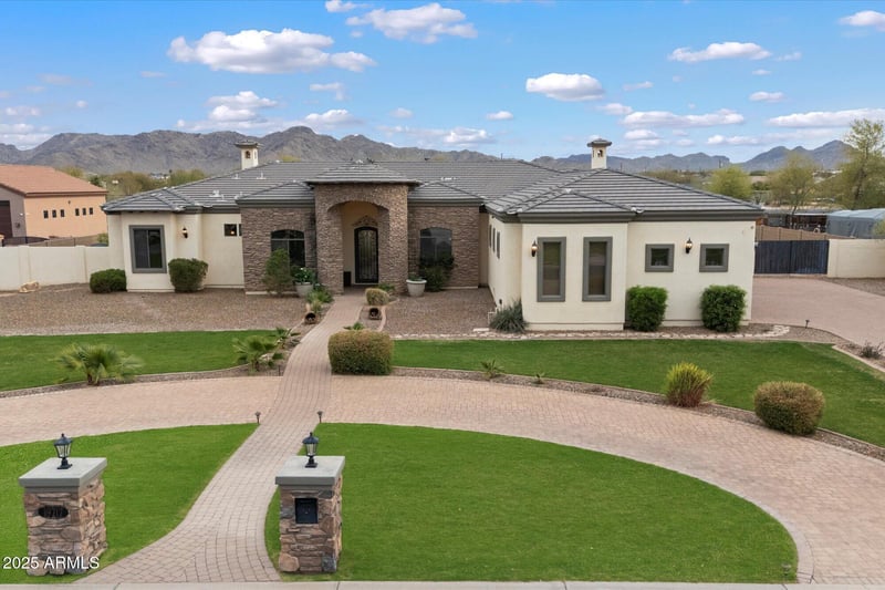 19717 Country Meadows Dr, Queen Creek, AZ 85142