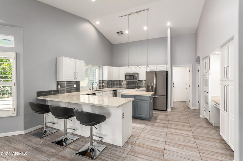 19720 83rd Dr, Peoria, AZ 85382