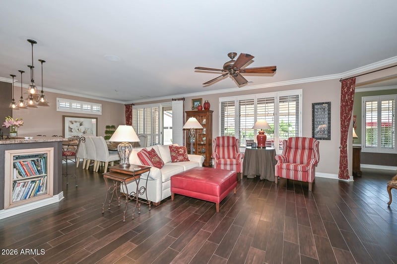 19721 Sunburst Way, Surprise, AZ 85374