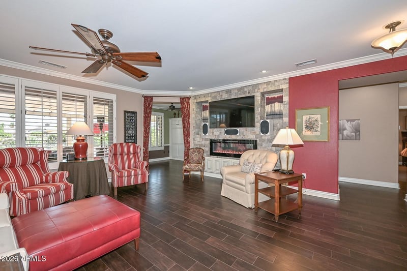 19721 Sunburst Way, Surprise, AZ 85374