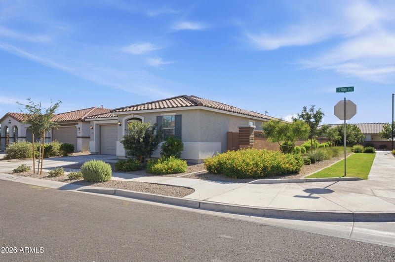 19746 S 210th Pl, Queen Creek, AZ 85142