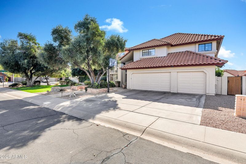 1975 E Morgan Dr, Tempe, AZ 85284