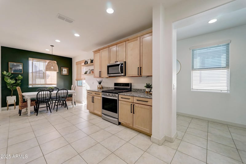 19756 Rancho Dr, Litchfield Park, AZ 85340