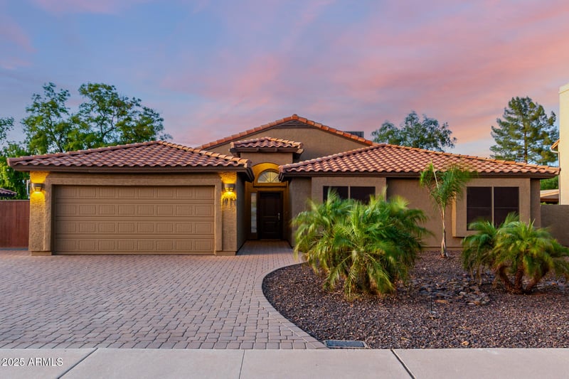 1976 Buena Vista Dr, Tempe, AZ 85284