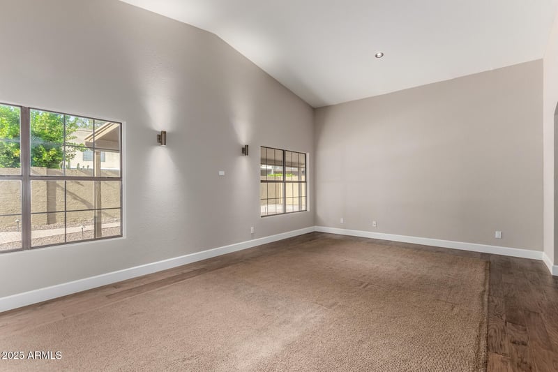 1976 Buena Vista Dr, Tempe, AZ 85284