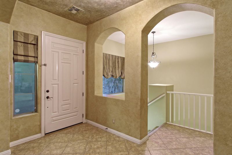 1977 E Glacier Pl, Chandler, AZ 85249