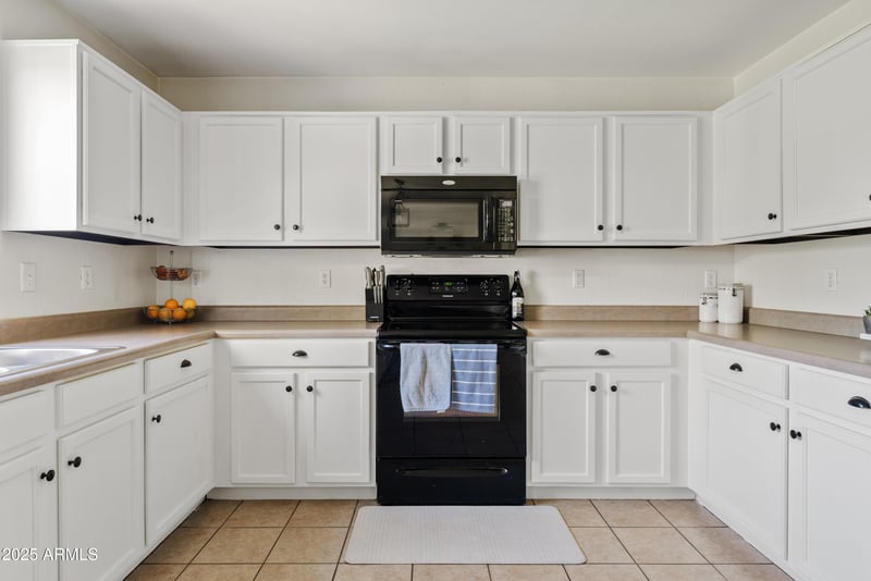 1978 Connemara Dr, San Tan Valley, AZ 85140