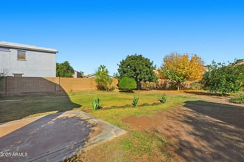198 Mule Train Trl, San Tan Valley, AZ 85143