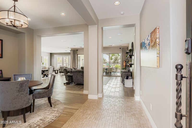 198 Orange Blossom Pa, San Tan Valley, AZ 85140