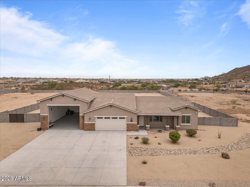 1980 Lincoln Ct, San Tan Valley, AZ 85144