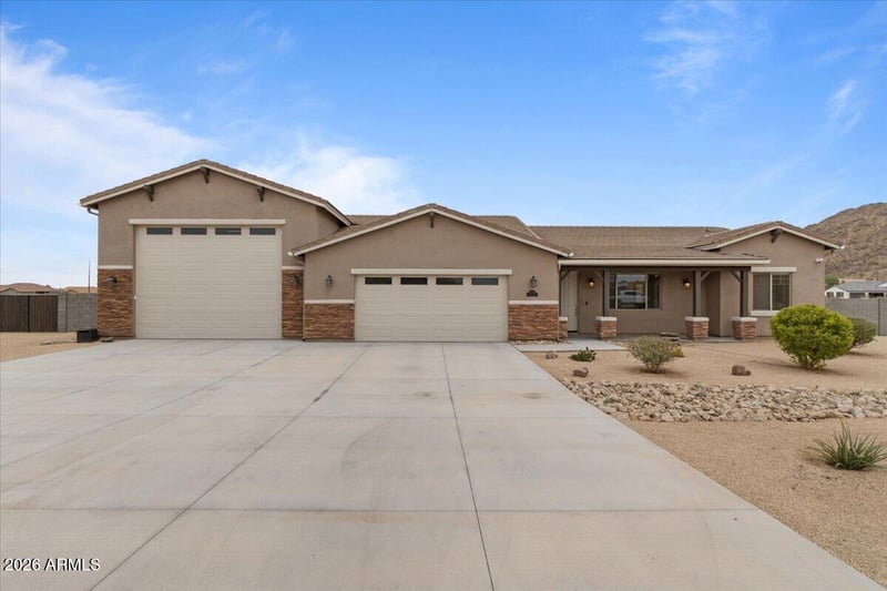 1980 Lincoln Ct, San Tan Valley, AZ 85144