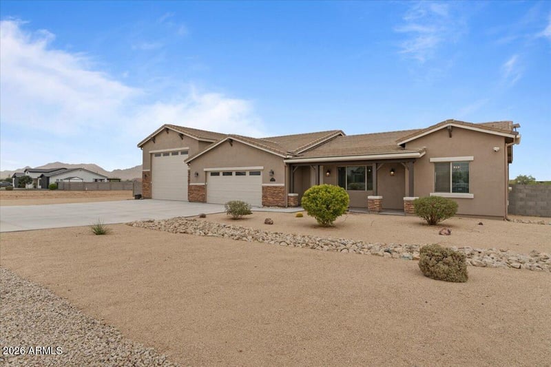 1980 Lincoln Ct, San Tan Valley, AZ 85144