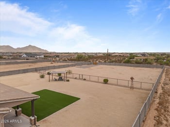 1980 Lincoln Ct, San Tan Valley, AZ 85144