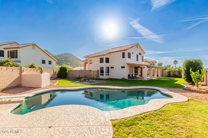 19806 15th Pl, Phoenix, AZ 85024