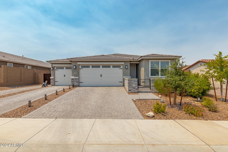 19806 San Miguel Ave, Litchfield Park, AZ 85340