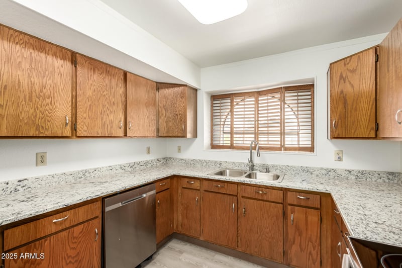 19809 47th Ave, Glendale, AZ 85308