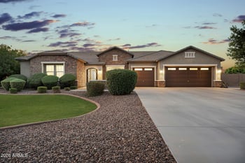 19816 E Alamosa Dr, Queen Creek, AZ 85142