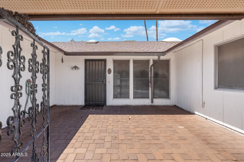 19820 Cherry Tree Ln, Sun City, AZ 85373