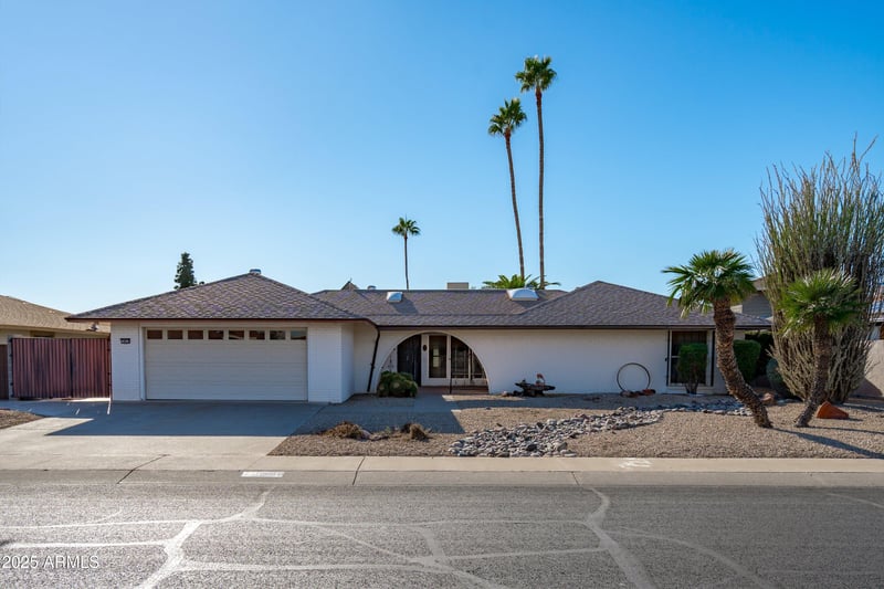 19820 Cherry Tree Ln, Sun City, AZ 85373