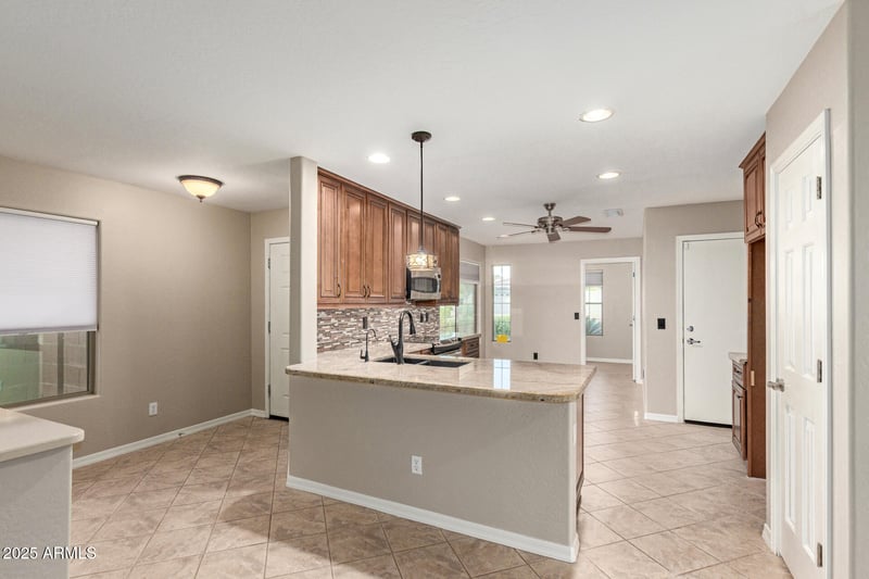 19822 108th Ave, Peoria, AZ 85373