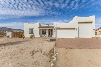 19822 Colter St, Litchfield Park, AZ 85340