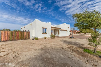 19822 Colter St, Litchfield Park, AZ 85340