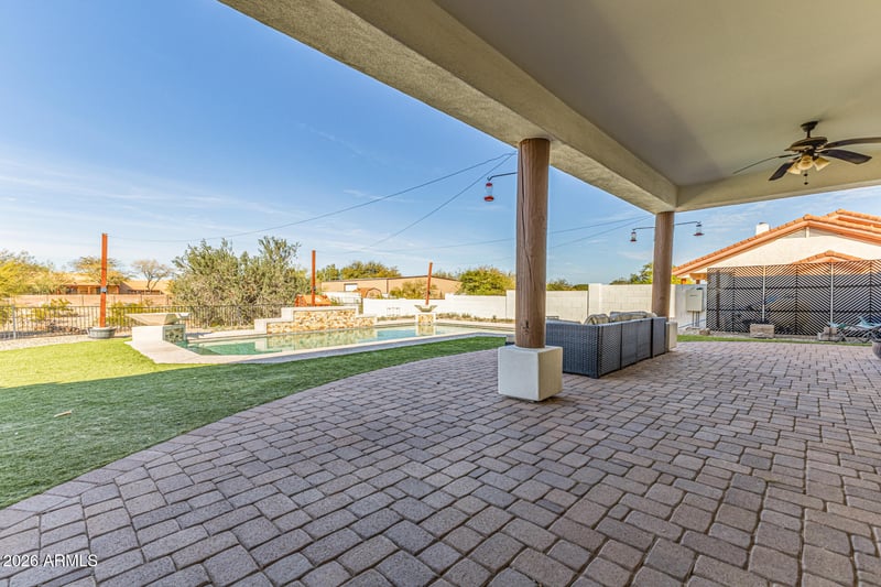 19822 Colter St, Litchfield Park, AZ 85340