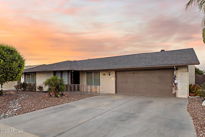 19823 N 129th Ave, Sun City West, AZ 85375
