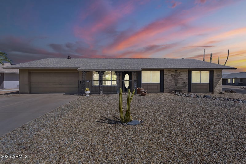 19825 100th Ave, Sun City, AZ 85373