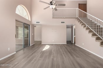 19832 36th Dr, Glendale, AZ 85308