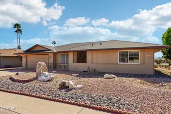 19832 Cherry Tree Ln, Sun City, AZ 85373