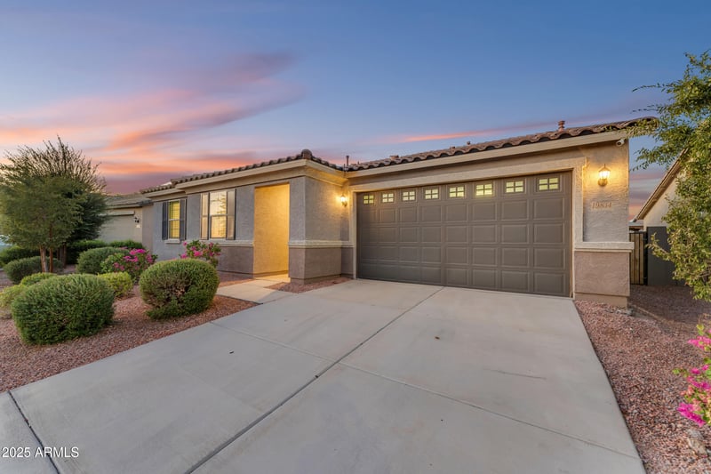 19834 Earll Dr, Buckeye, AZ 85396
