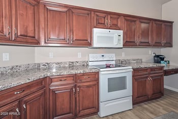 19835 90th Ln, Peoria, AZ 85382