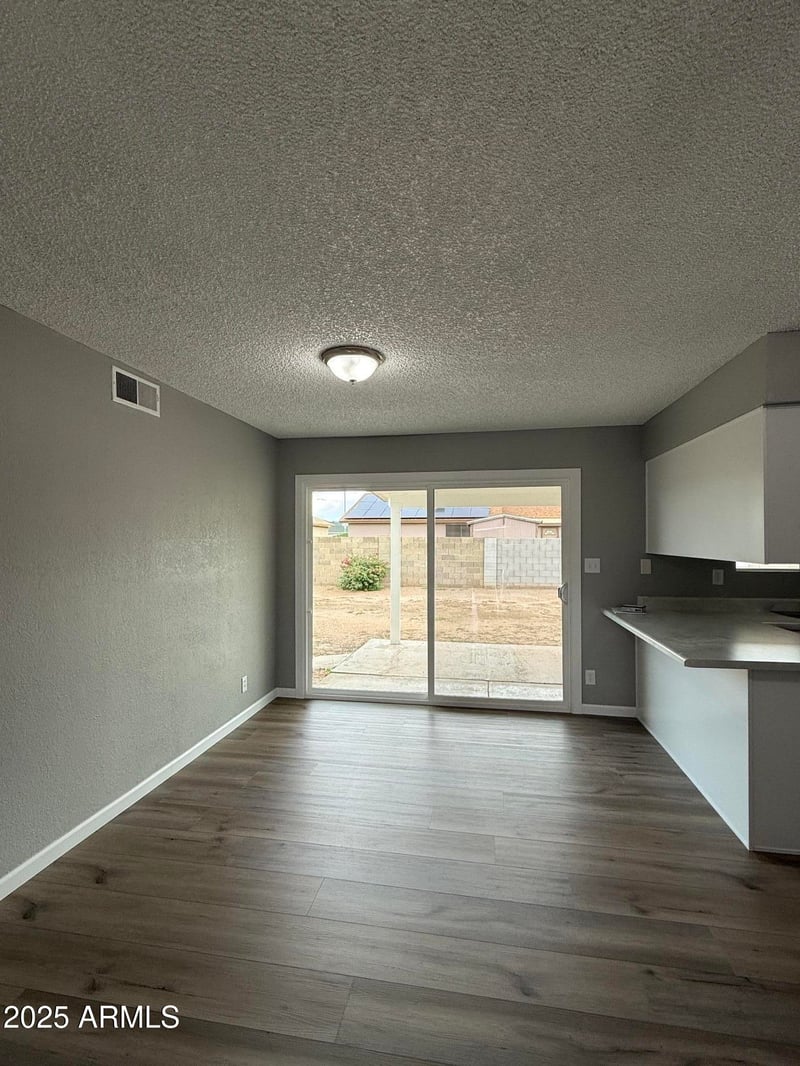 19839 6th Dr, Phoenix, AZ 85027