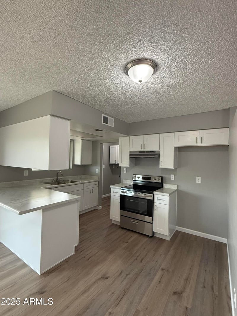 19839 6th Dr, Phoenix, AZ 85027