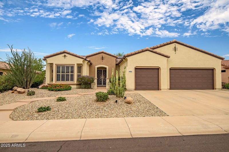 19842 Hidden Ridge Dr, Surprise, AZ 85374
