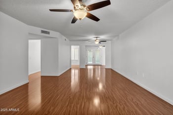 19845 Welk Dr, Sun City, AZ 85373