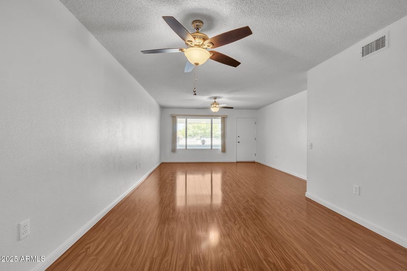 19845 Welk Dr, Sun City, AZ 85373