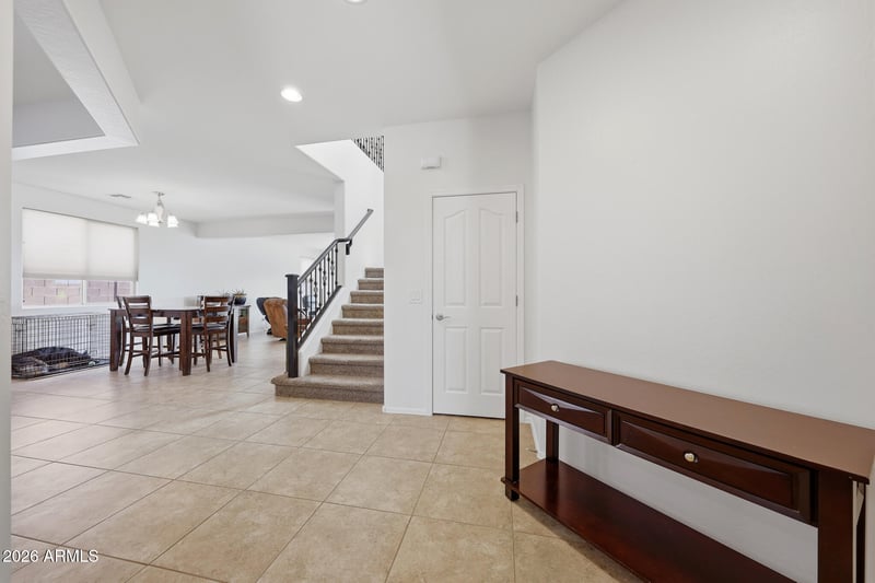 1985 Hazeltine Way, Gilbert, AZ 85298