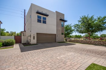 1985 Follett Way, Gilbert, AZ 85295